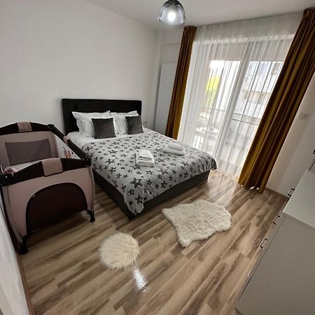 Apartamento Escape Lounge Craiova Exterior foto
