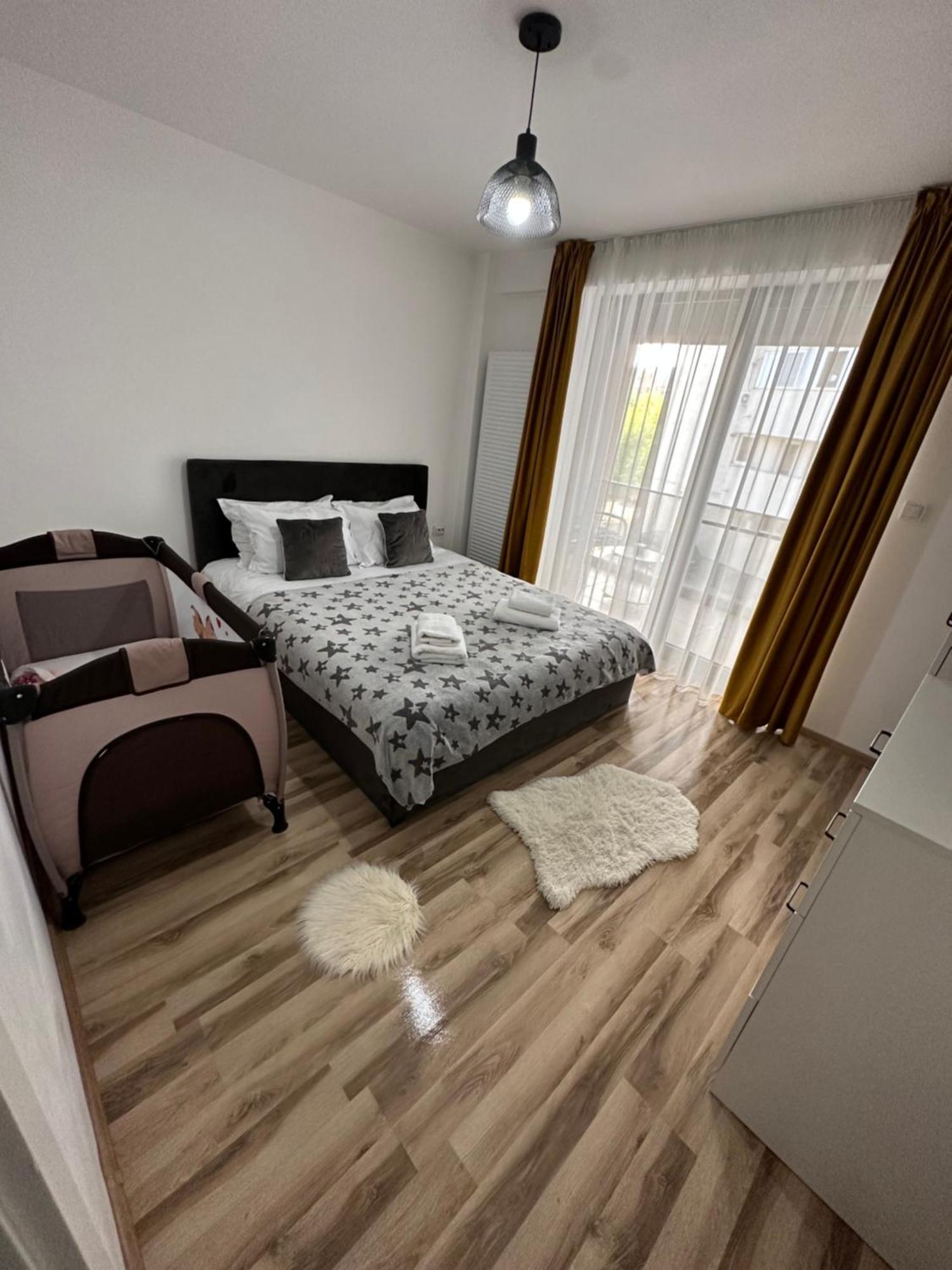 Apartamento Escape Lounge Craiova Exterior foto