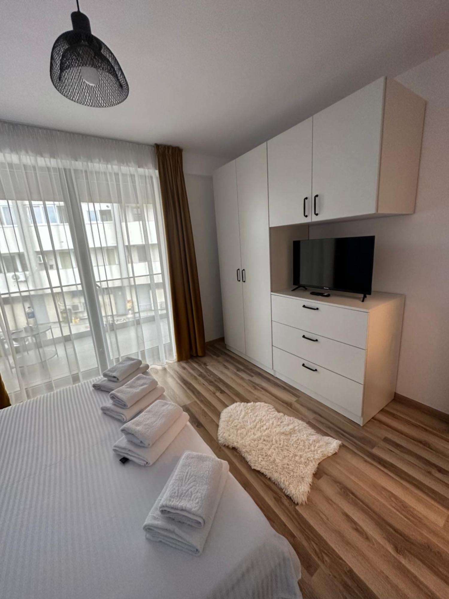 Apartamento Escape Lounge Craiova Exterior foto